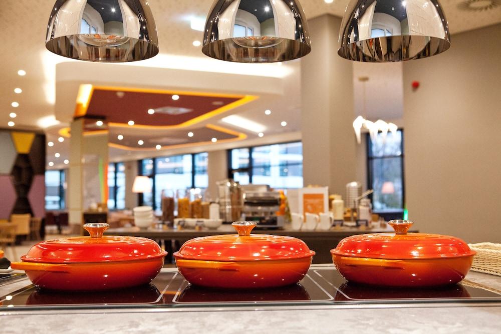 ホテル Hampton By Hilton Vienna Messe エクステリア 写真