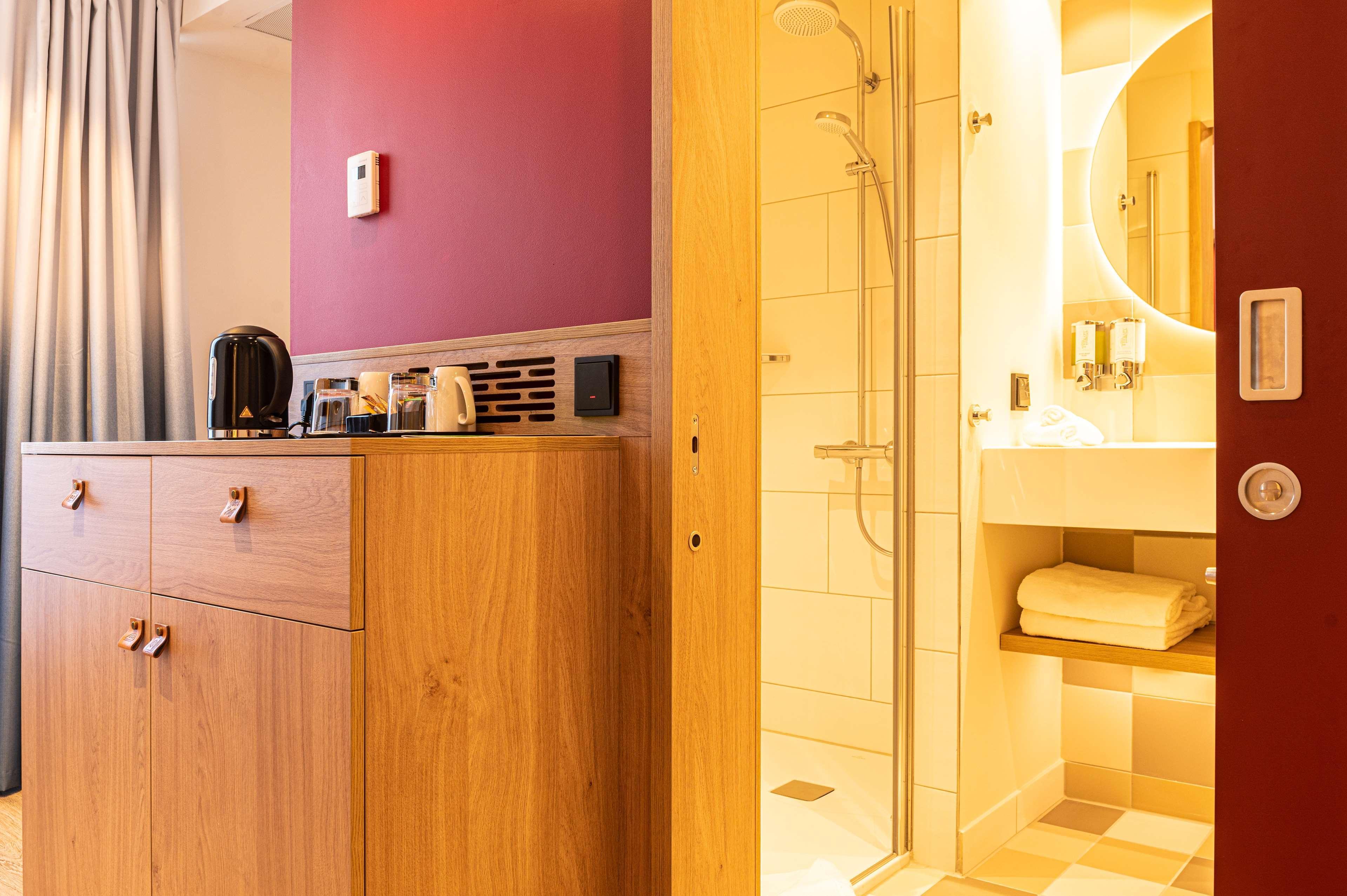 ホテル Hampton By Hilton Vienna Messe エクステリア 写真
